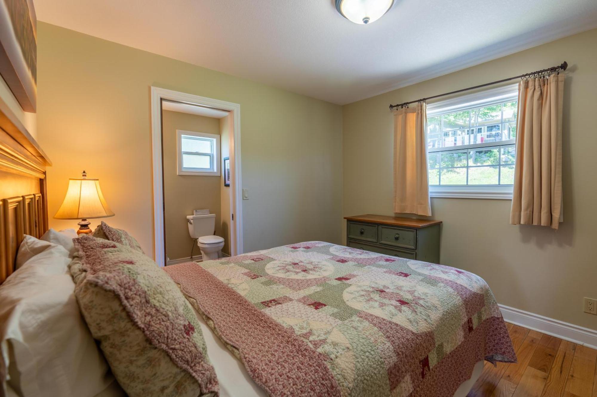 Hotel Blue Water Acres Huntsville Esterno foto